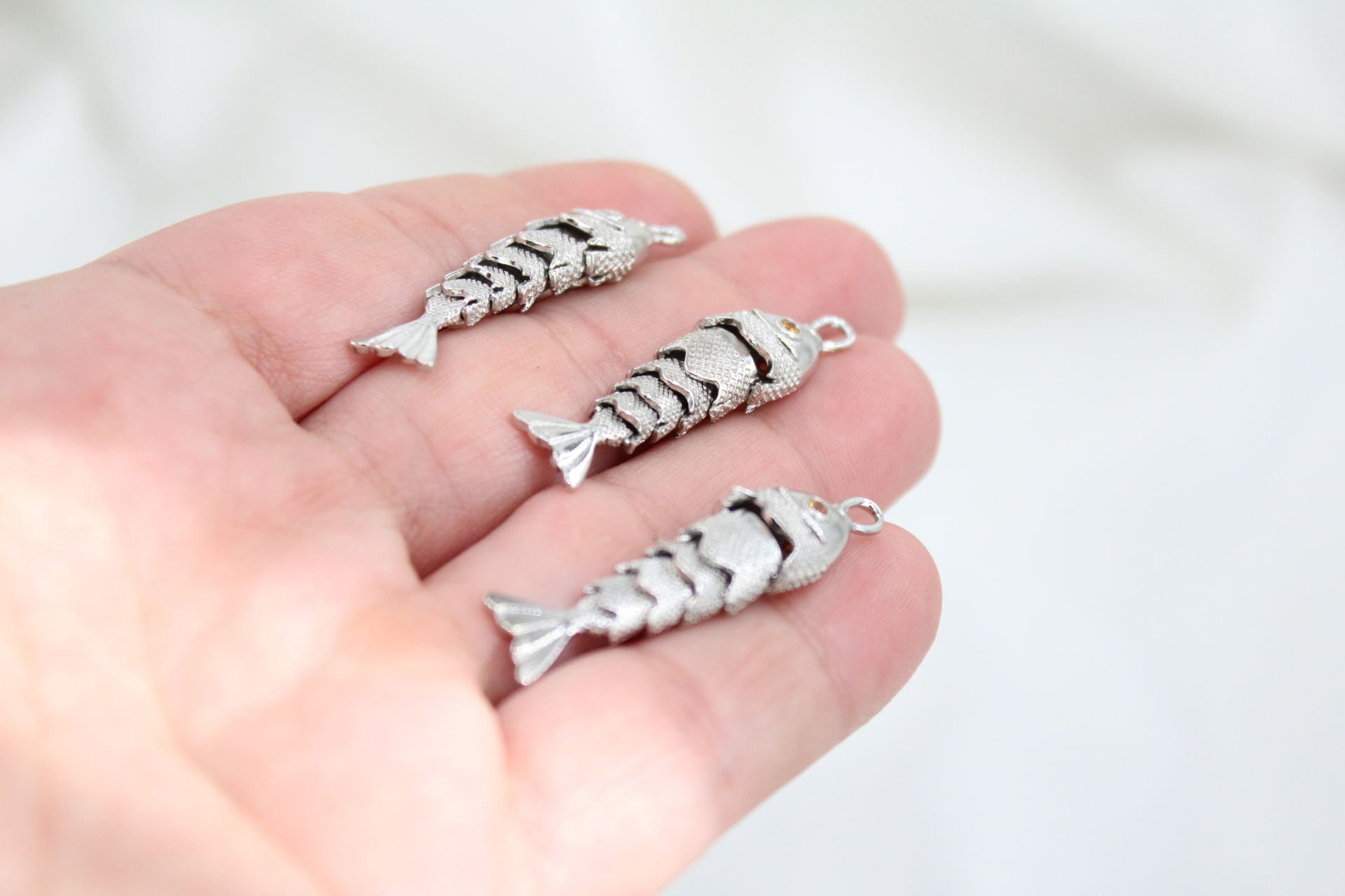 Rodyum Kaplama Turuncu Gözlü Büyük Oynar Balık