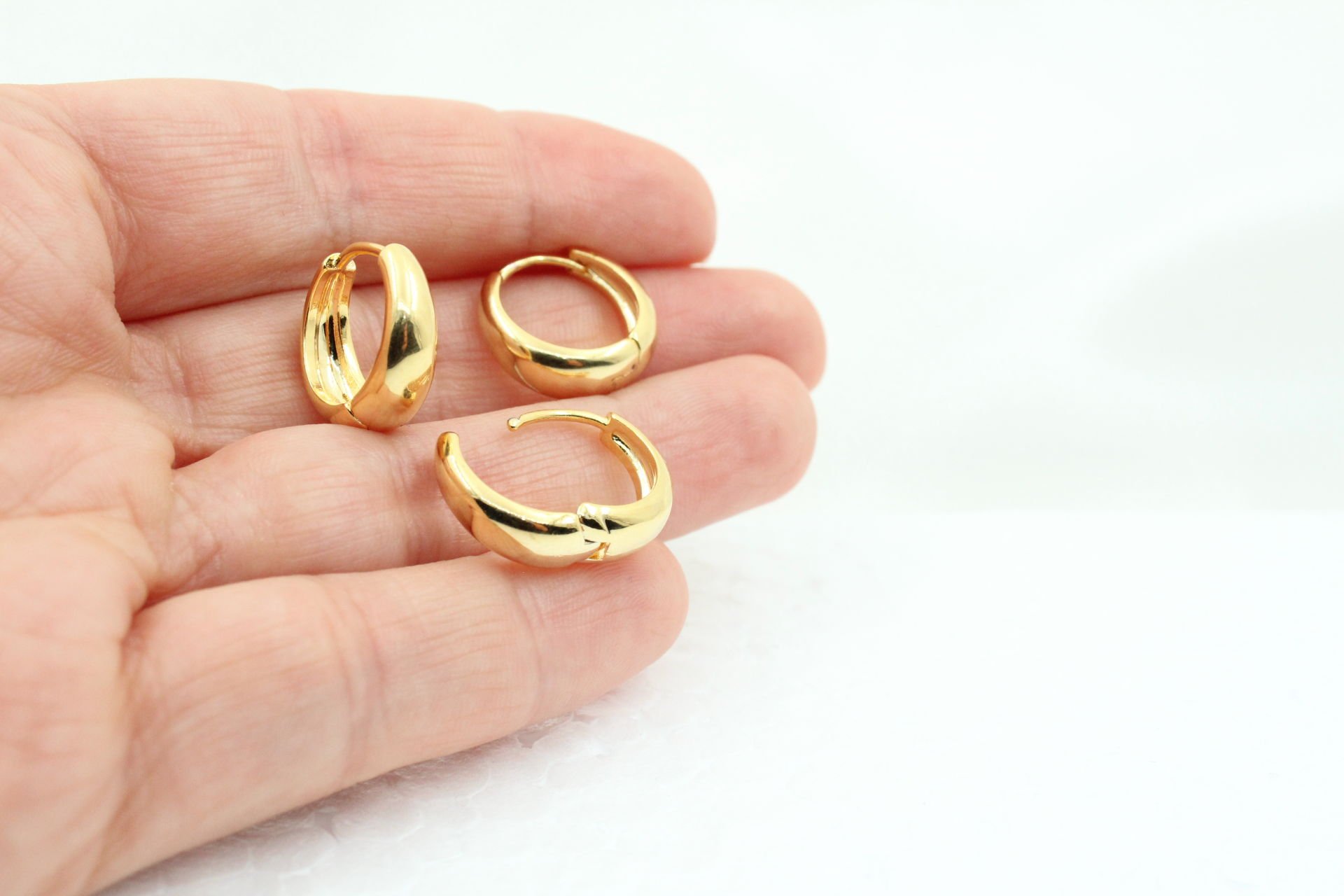 Altın Kaplama Kalın Küpe