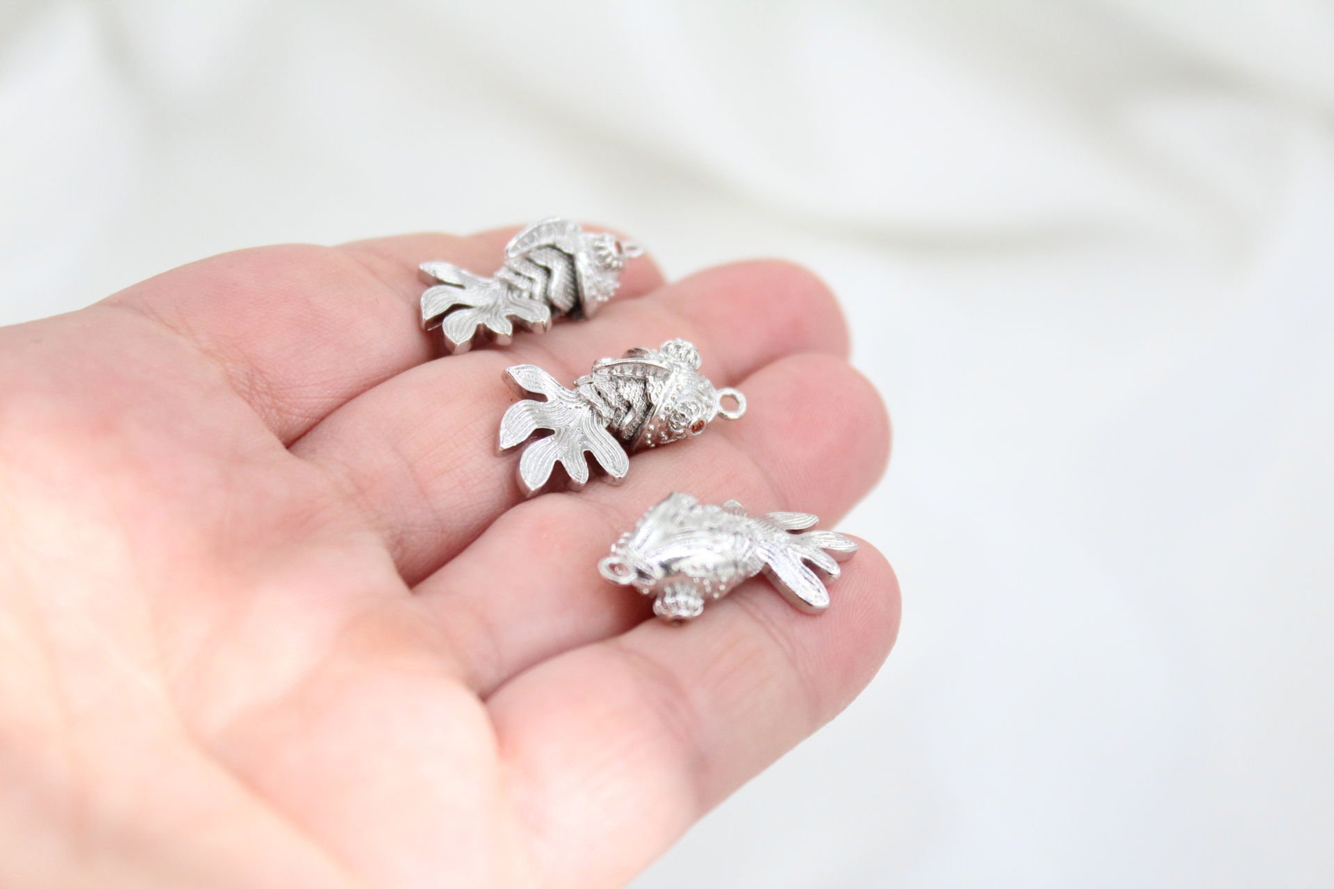 Rodyum Kaplama Japon Oynar Balık