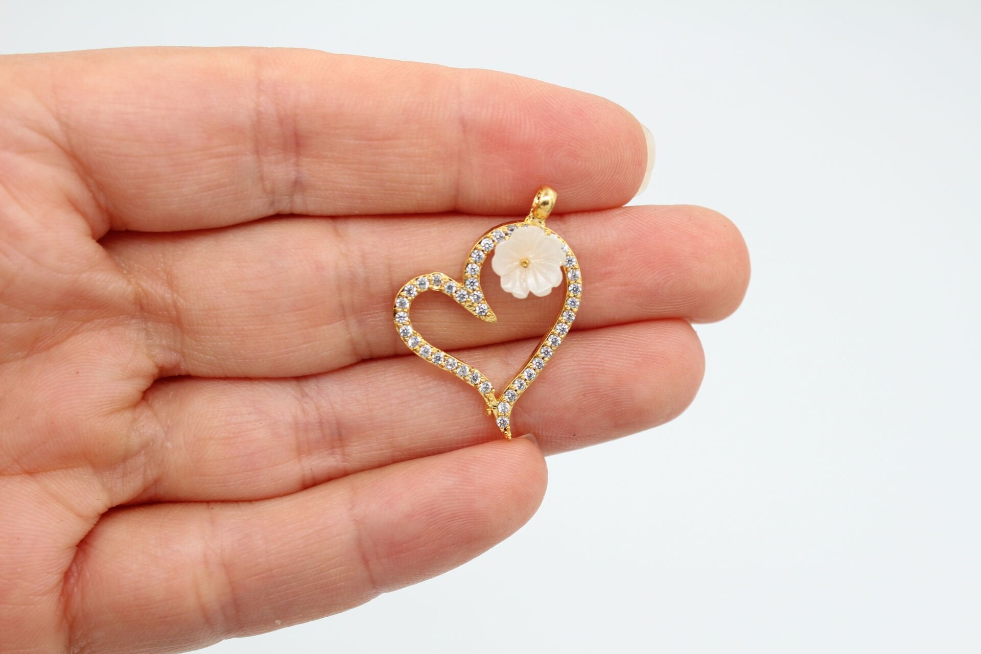 Altın Kaplama Sedef Çiçekli Kalp Uç