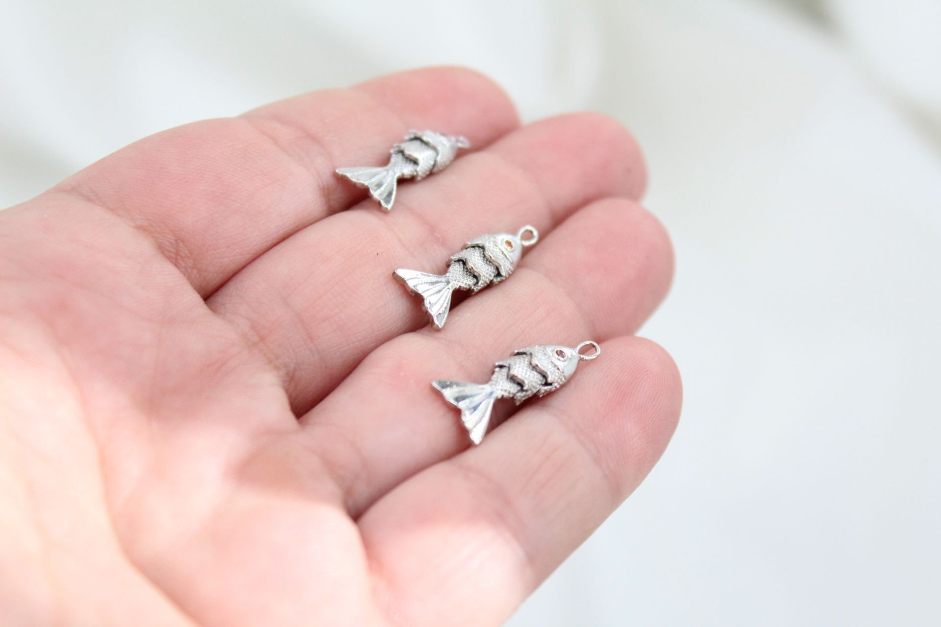 Rodyum Kaplama Turuncu Gözlü Küçük Oynar Balık