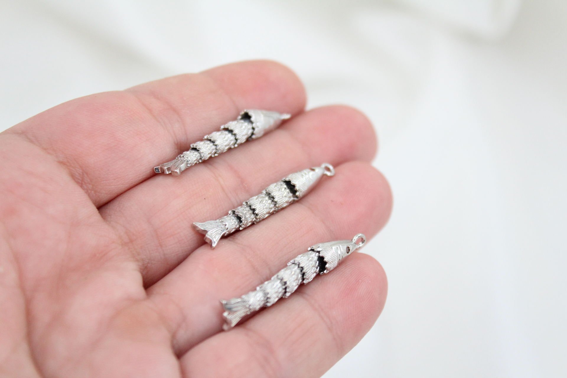 Rodyum Kaplama Turuncu Gözlü İnce Büyük Oynar Balık