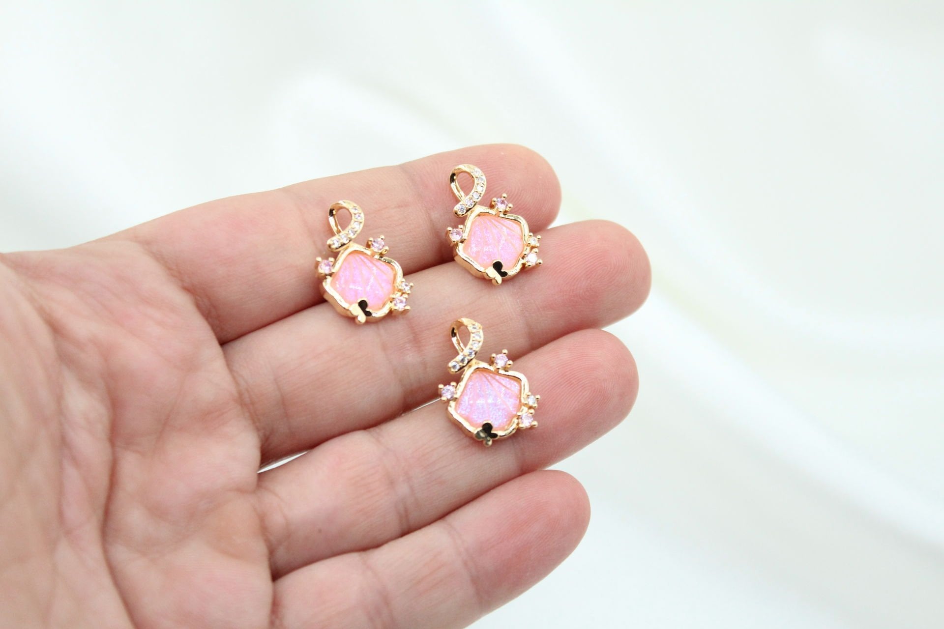 İthal Pembe Simli İstiridye Kolye Ucu Altın