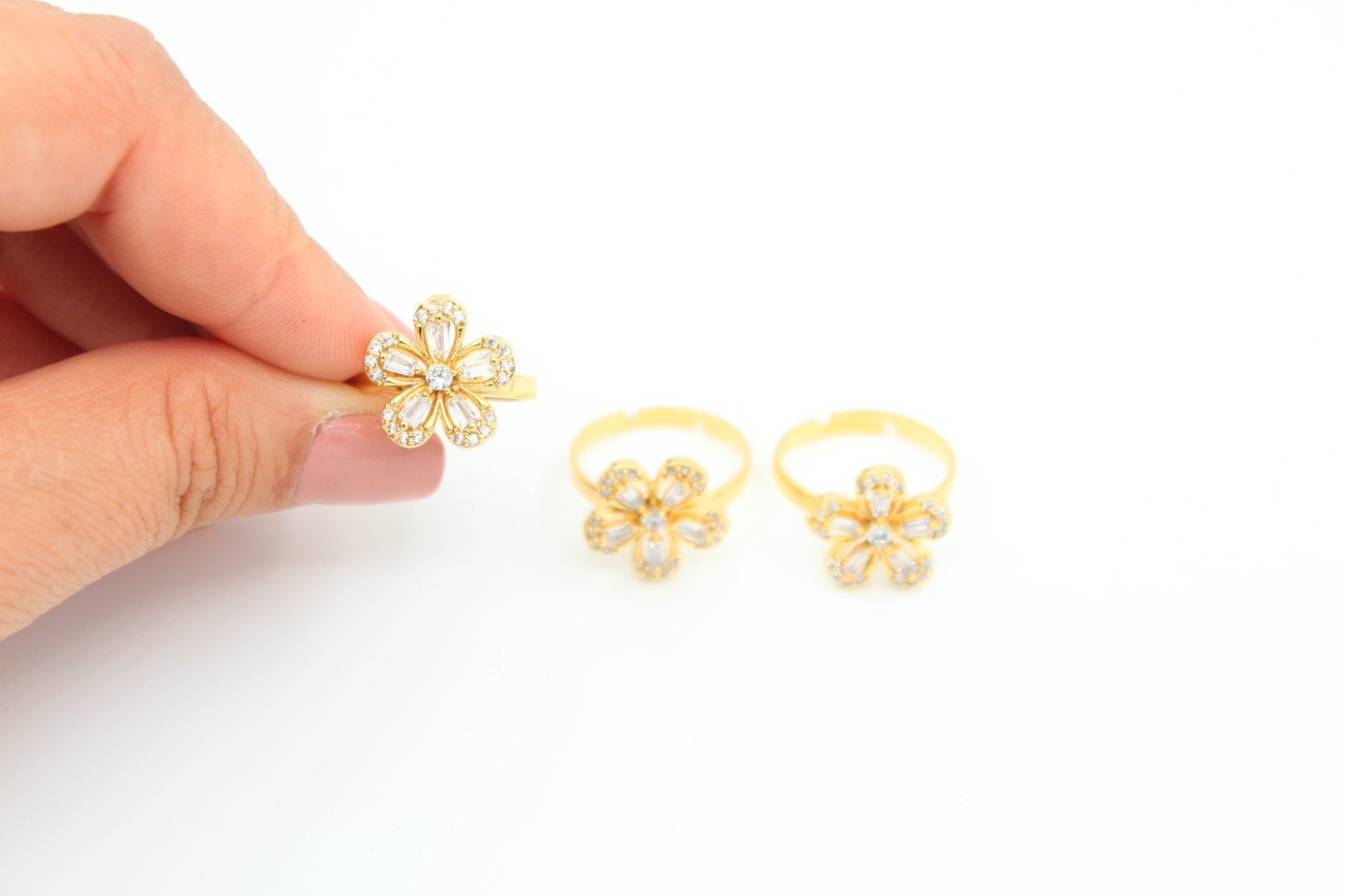 Zirkon Papatya Yüzük